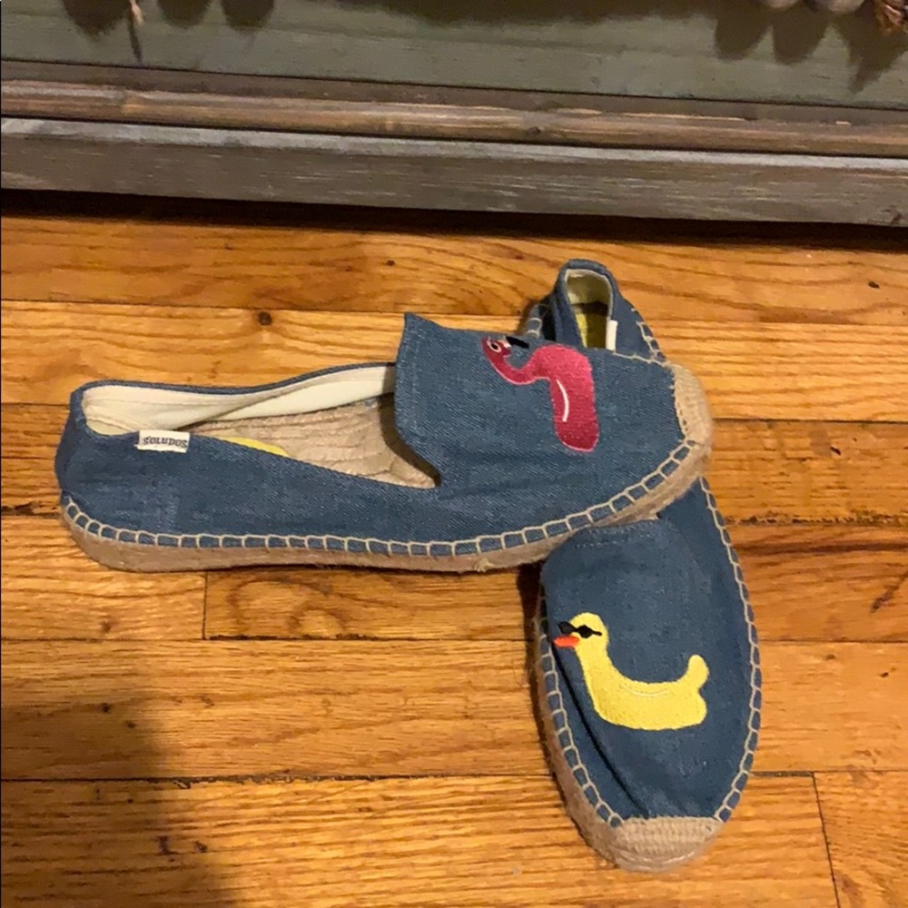 Ladies Soludos - Picture 2 of 5